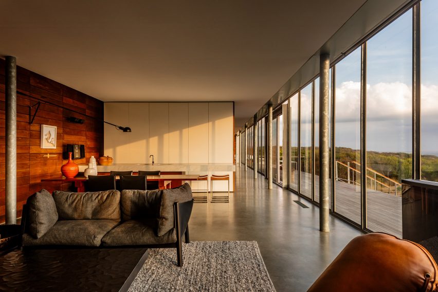 St Andrews Beach Villa by Woods Bagot