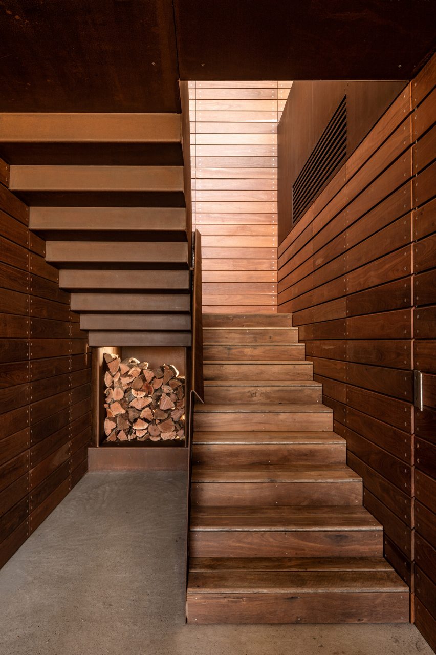 St Andrews Beach Villa by Woods Bagot