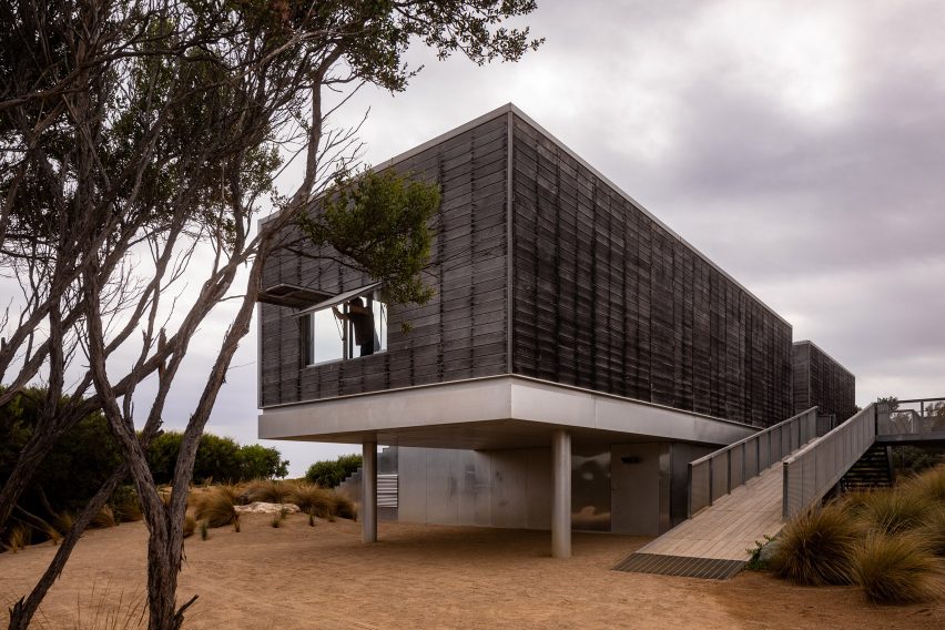 St Andrews Beach Villa by Woods Bagot