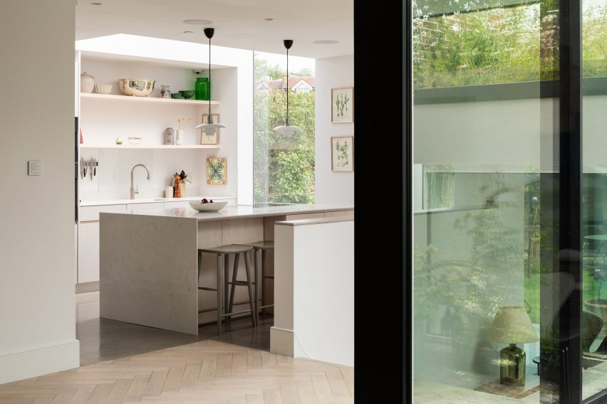The Courtyard House by Fraher & Findlay