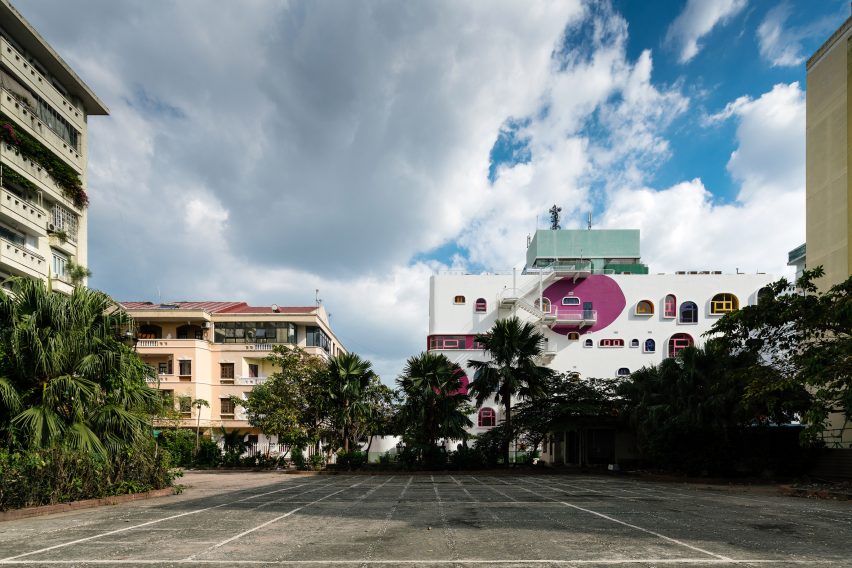 TTC Elite Saigon Kindergarten in by Kientruc O in has a distinctive facade decorated with colourful patches and irregularly shaped windows.
