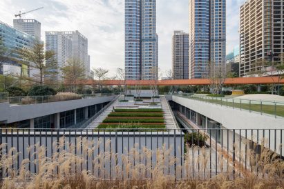 Vanke Design Community Liuxiandong Plot A4 B2 by fcha