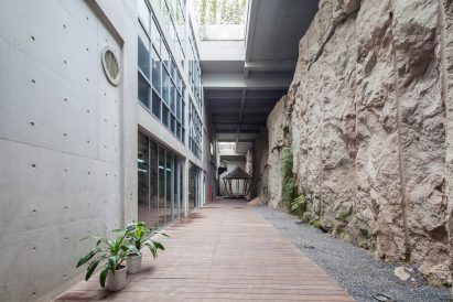 Vanke Design Community Liuxiandong Plot A4 B2 by fcha