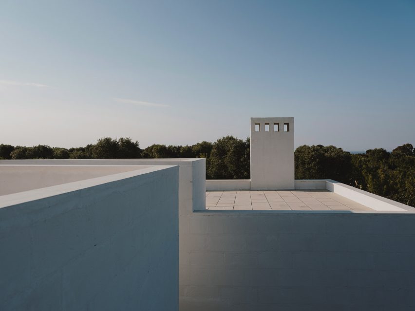 Villa Cardo by Studio Andrew Trotter