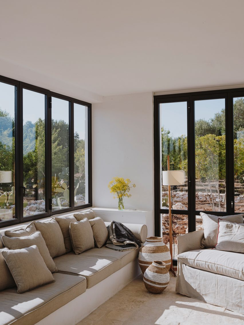 Villa Cardo by Studio Andrew Trotter