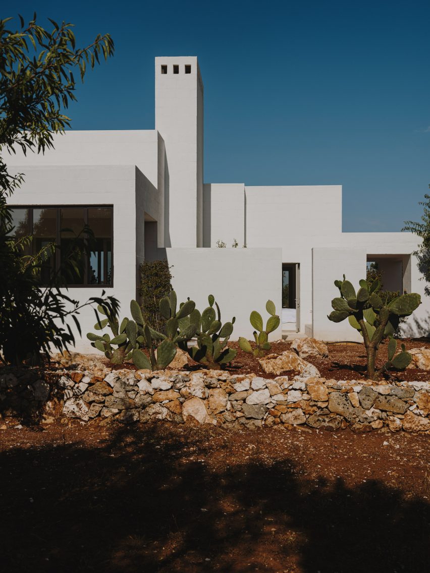 Villa Cardo by Studio Andrew Trotter