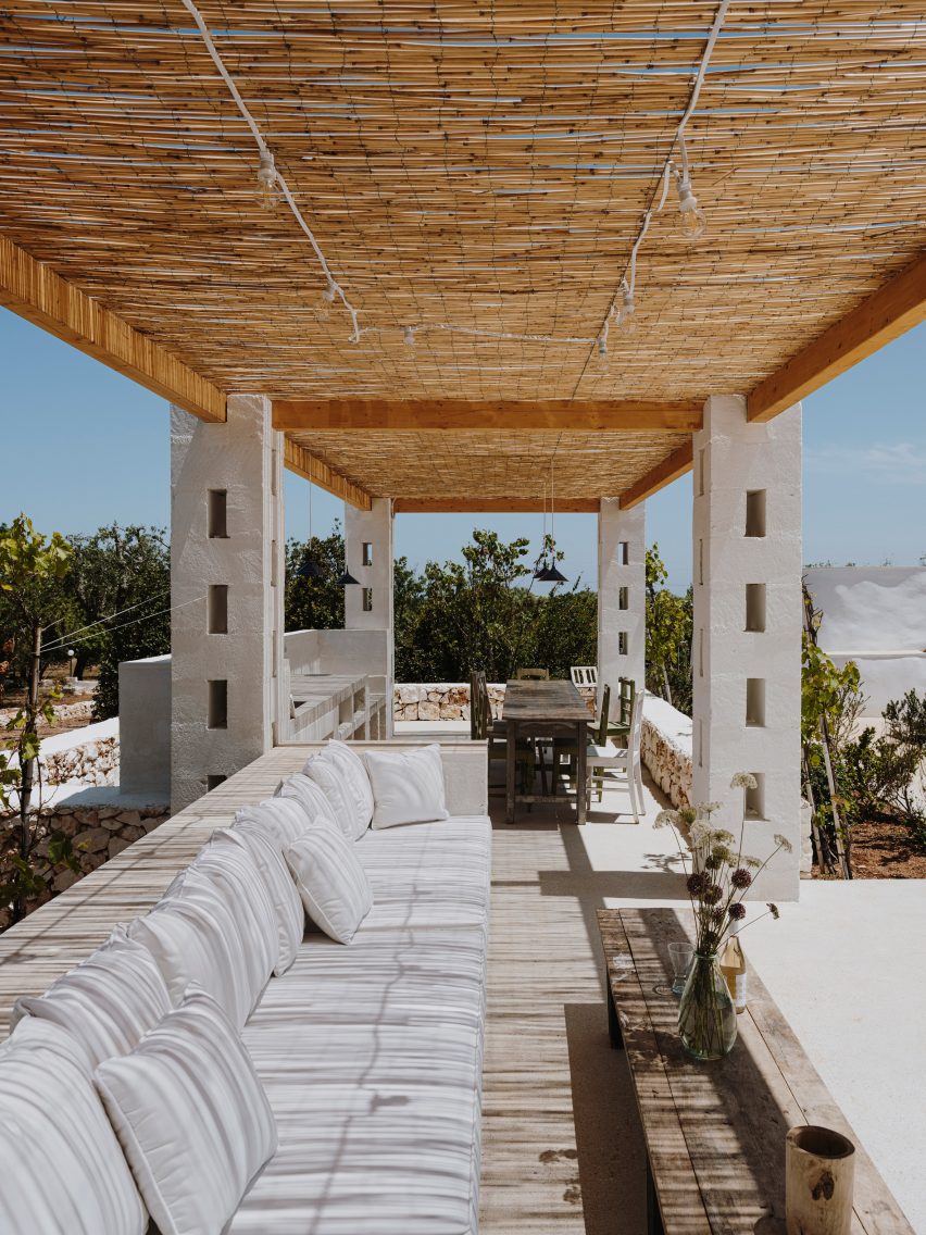 Villa Cardo by Studio Andrew Trotter