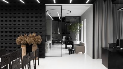 Ya Vsesvit by Yakusha Design