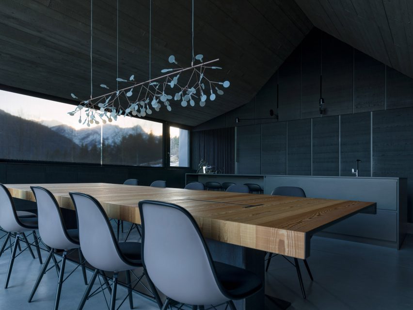 Z House by Geza