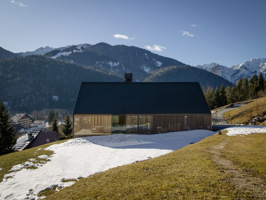 Z House by Geza