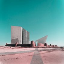 Expanding Iranian Ancient Architecture by Mohammad Hassan Forouzanfar