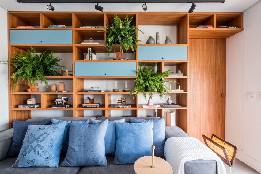 AK Apartment by RUA 141 and Rafael Zalc