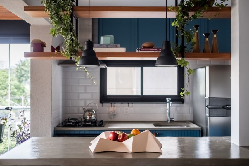 AK Apartment by RUA 141 and Rafael Zalc