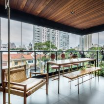 Rua 141 and Rafael Zalc make efficient use of space within renovated São Paulo apartment