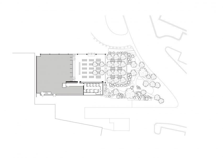 Apple Aventura by Foster + Partners
