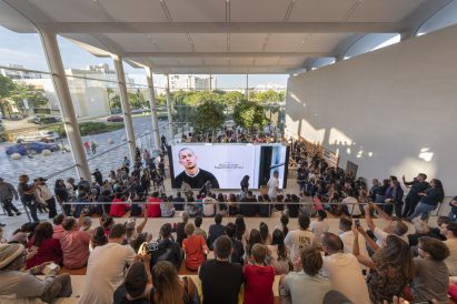 Apple Aventura by Foster + Partners