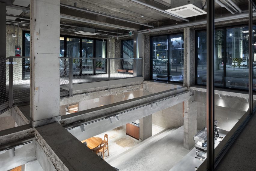 Blue Bottle Coffee cafe in Seongsu by Schemata Architects
