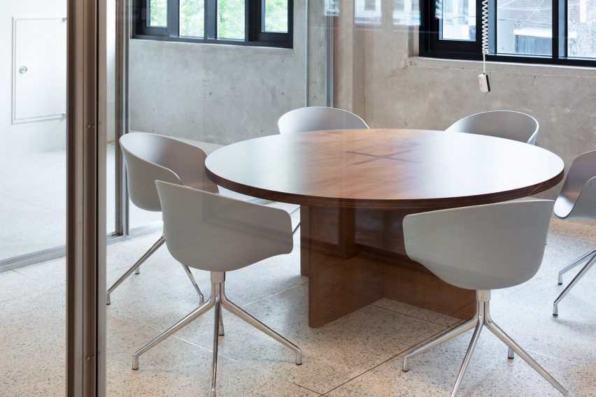 Blue Bottle Coffee cafe in Seongsu by Schemata Architects