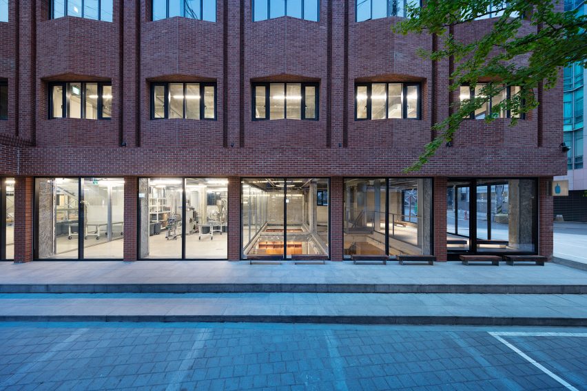Blue Bottle Coffee cafe in Seongsu by Schemata Architects