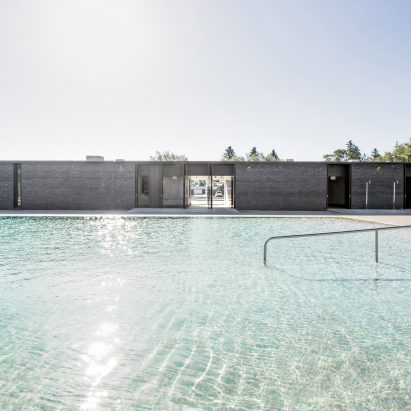 Borden Park Natural Swimming Pool by gh3*