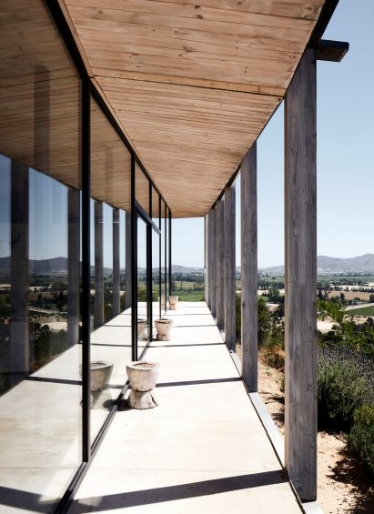 Casa 14 by Alvano y Riquelme Architects