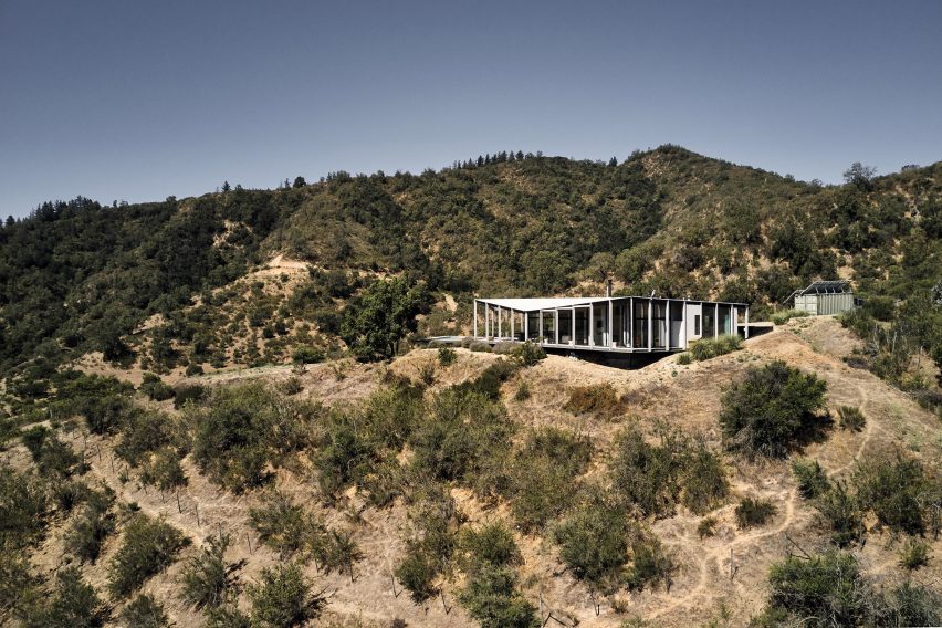 Casa 14 by Alvano y Riquelme Architects