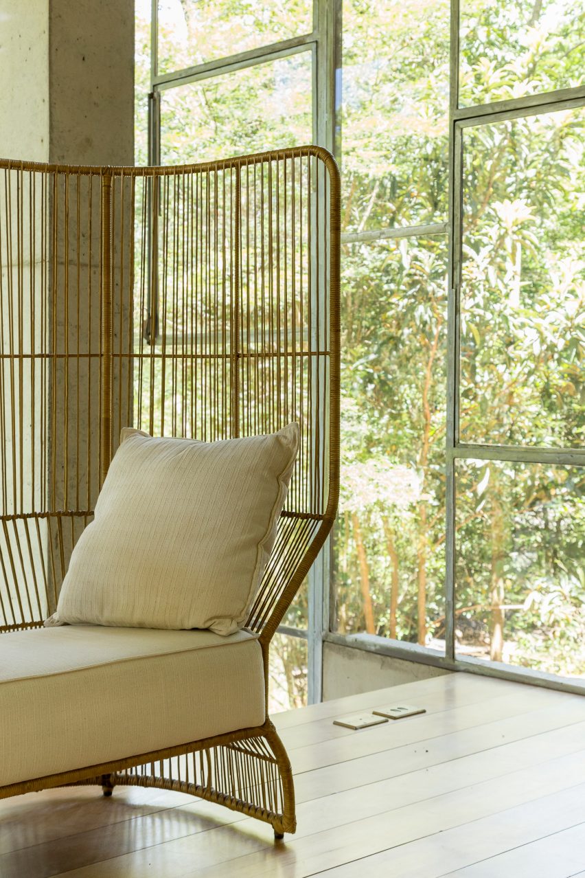Casa Bibilioteca by Atelier Branco