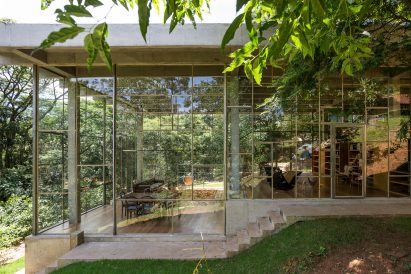 Casa Bibilioteca by Atelier Branco