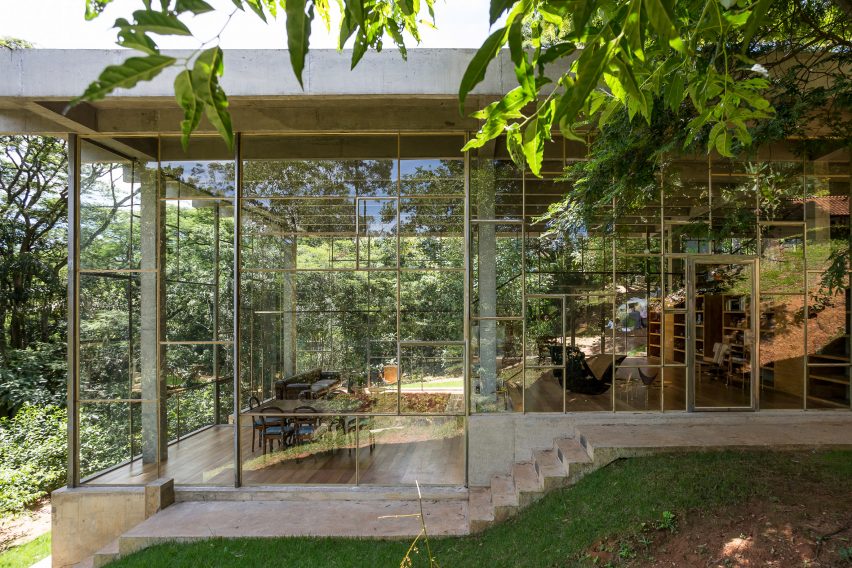 Casa Bibilioteca by Atelier Branco