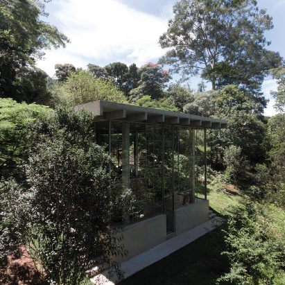 Casa Bibilioteca by Atelier Branco