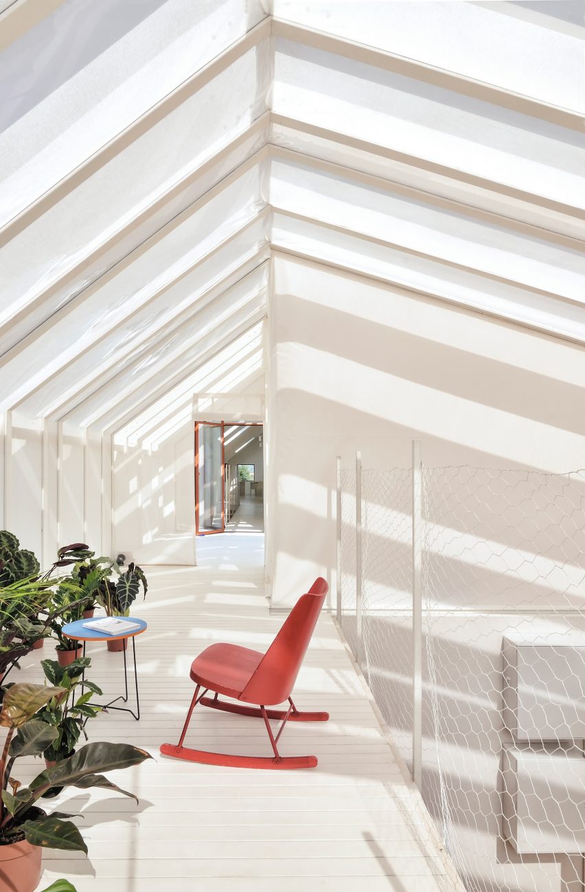 Casa di ConFine by Simone Subissati Architects