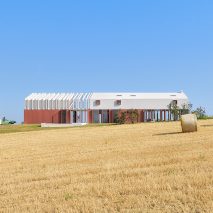 Casa di ConFine by Simone Subissati Architects
