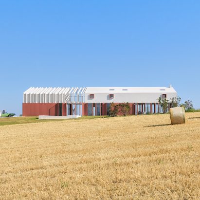 Casa di ConFine by Simone Subissati Architects