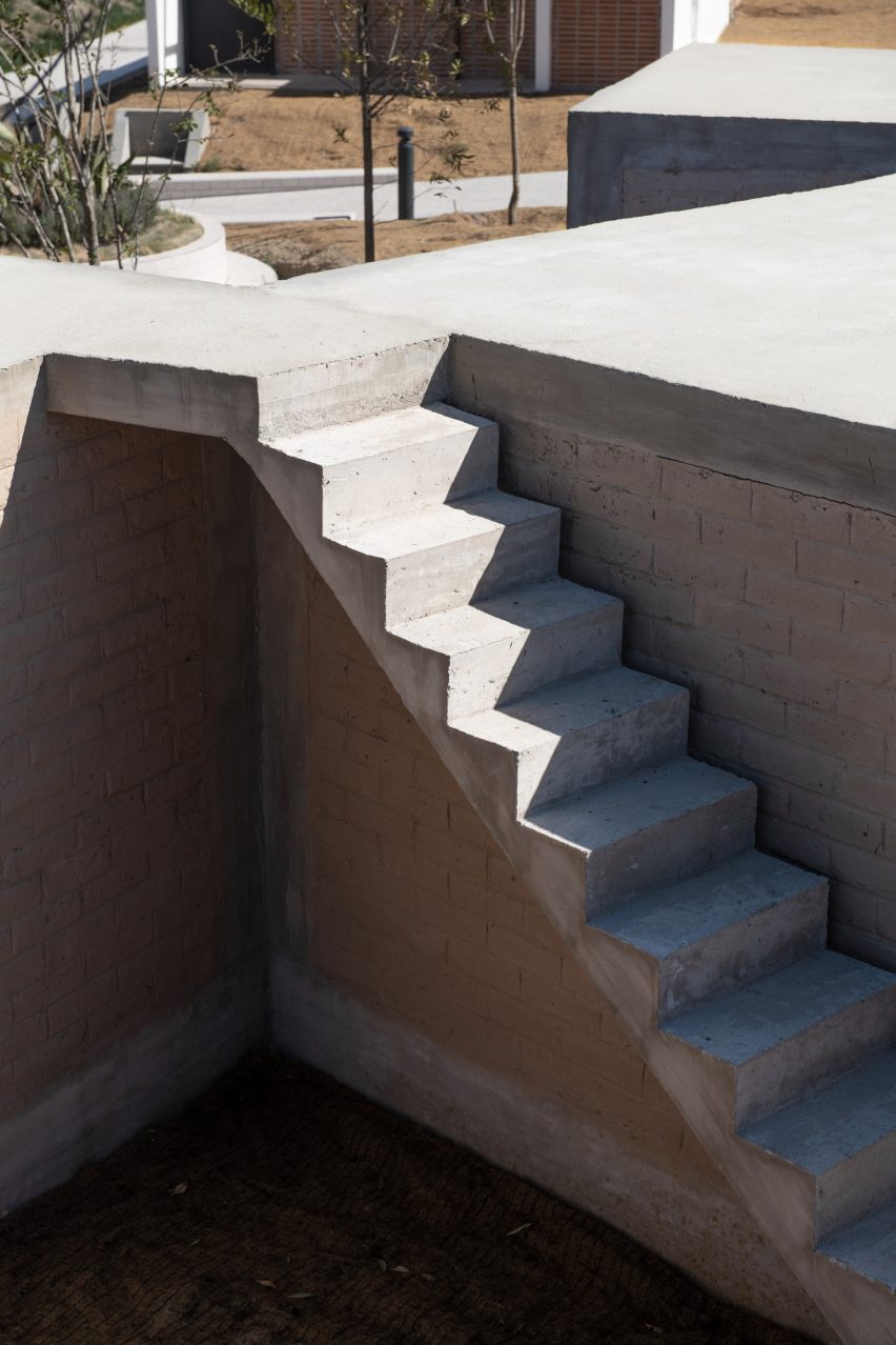 Casa Hilo by Zeller & Moye