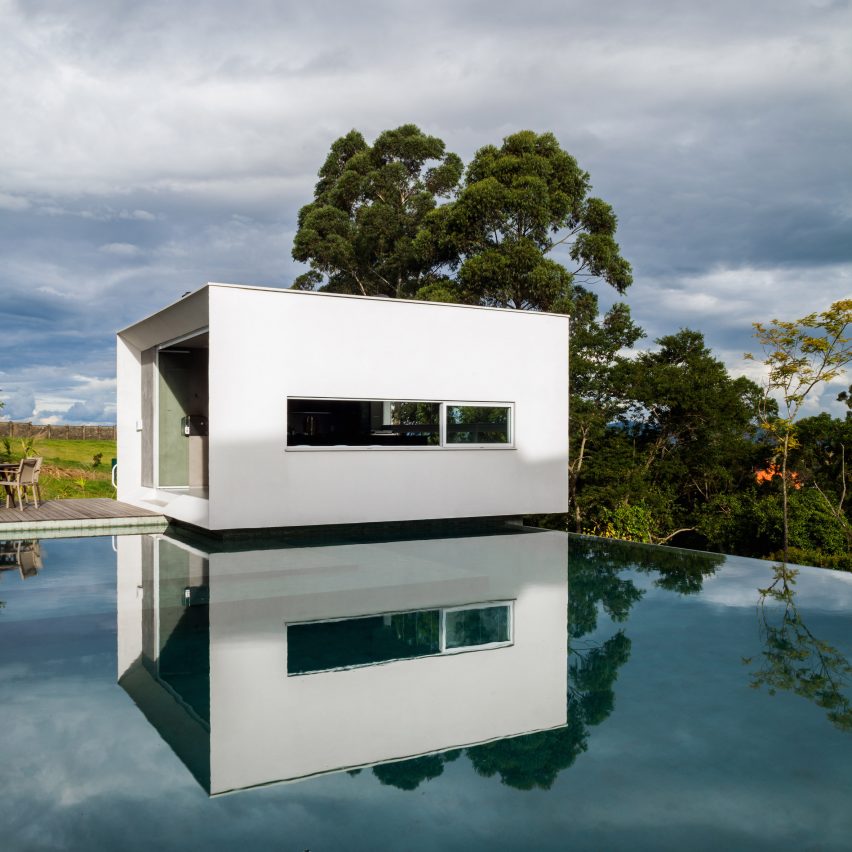 Casa Neblina by FGMF Arquitetos