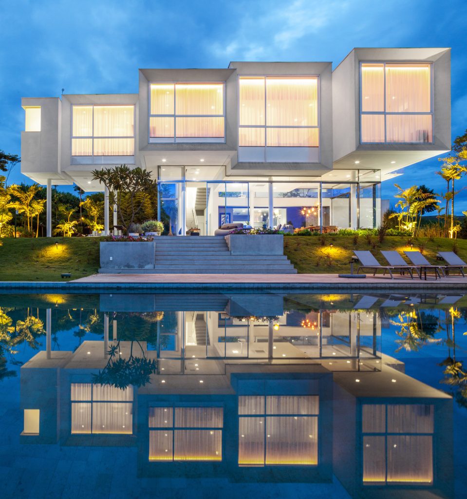 Casa Neblina by FGMF Arquitetos