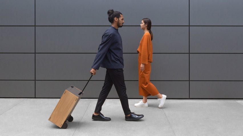 Charles Simon luggage