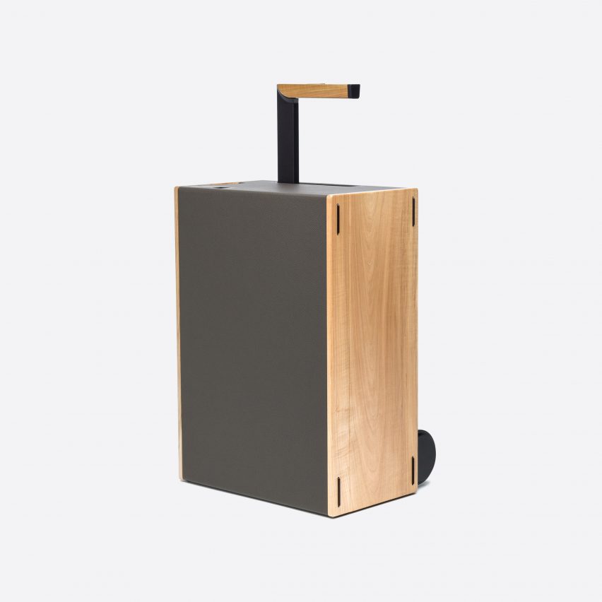 Charles Simon luggage