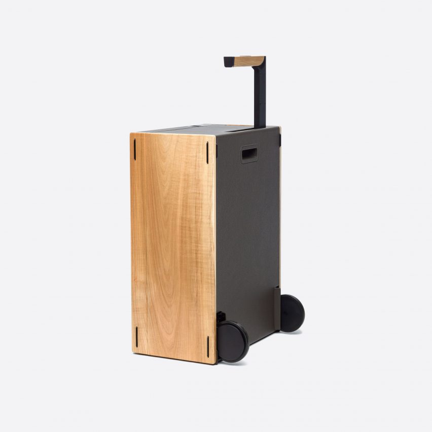 Charles Simon luggage