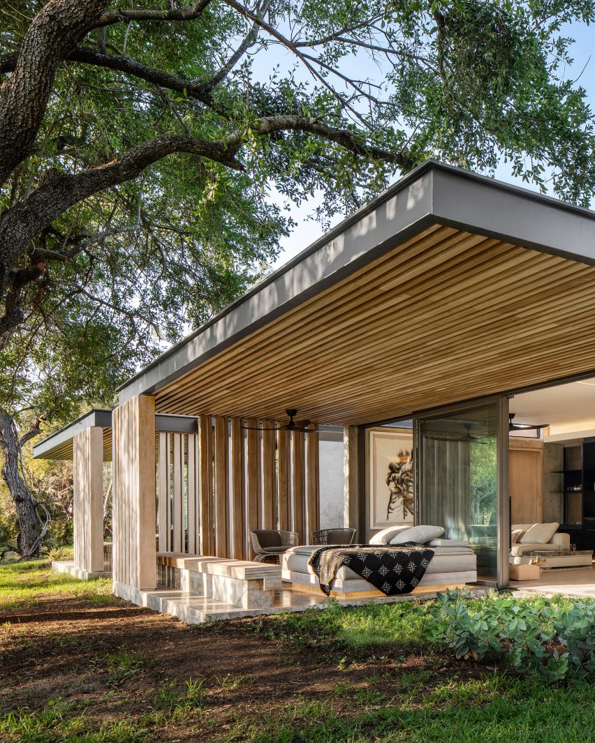 Cheetah Plains safari lodge by ARRCC
