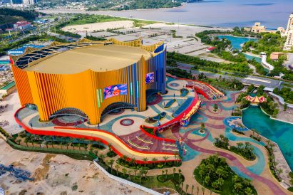 The Chimelong Theatre by Stufish
