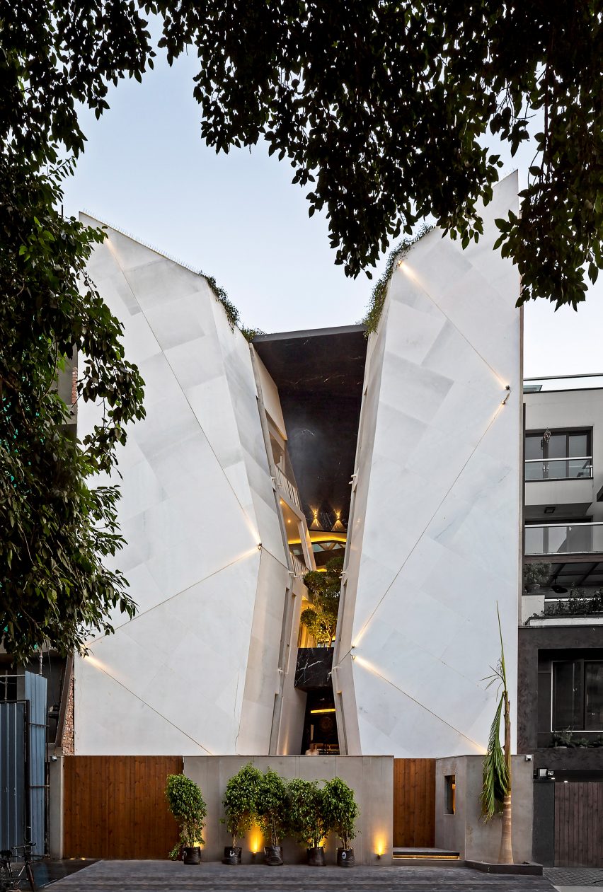 Cleft House in New Delhi by Anagram Architects