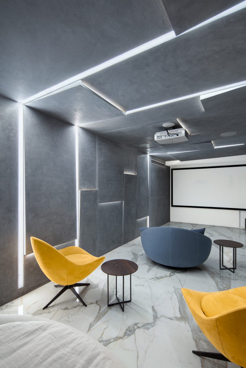 Cleft House in New Delhi by Anagram Architects