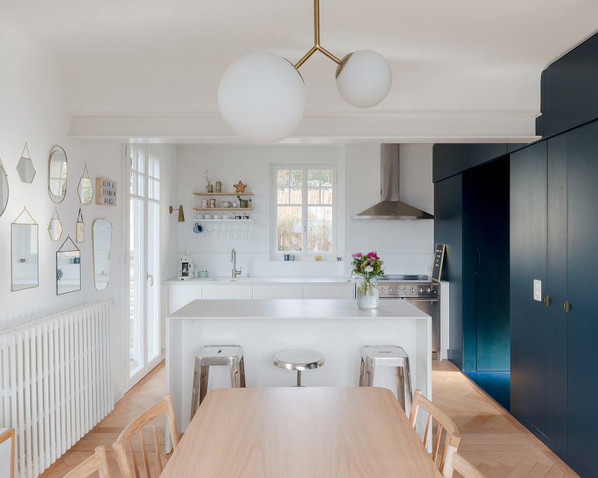 Corseaux villa by Bureau Brisson Architectes
