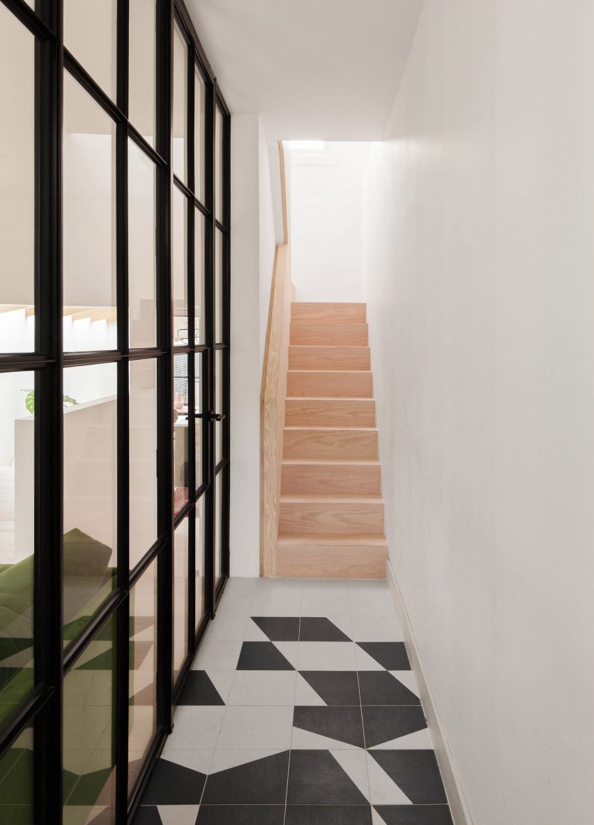De Beauvoir Townhouse by HÛT