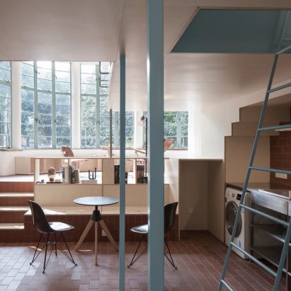 A U shaped room by Atelier Tao+C