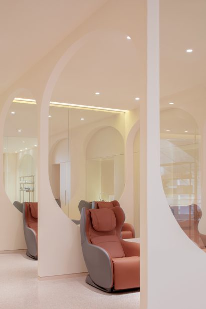 Ecnesse beauty salons by Penda