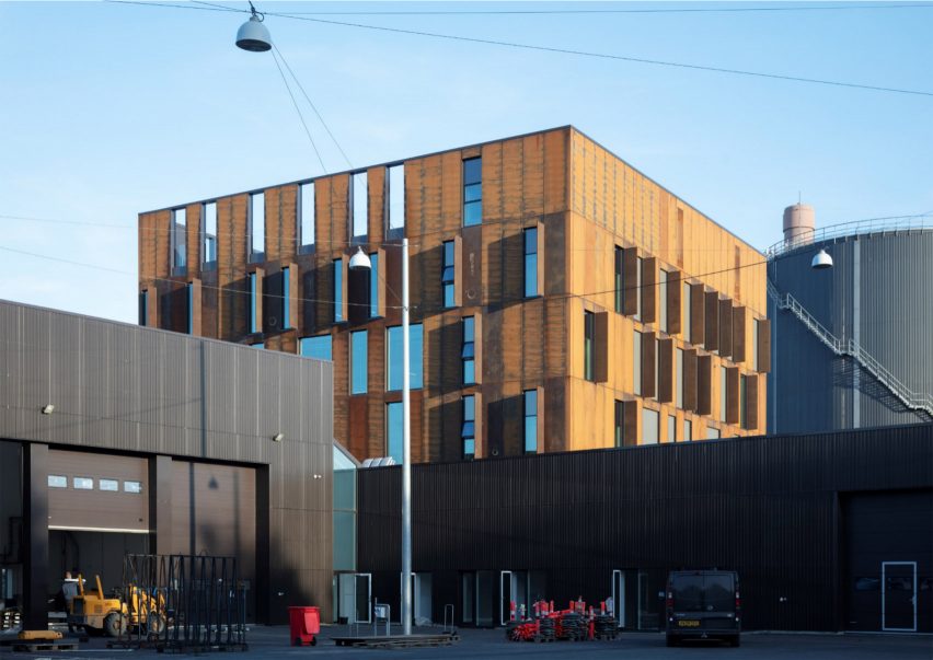 Forsyning Helsingør Operations Centre by Christensen & Co