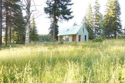 Granholmen summerhouse by Bornstein Lyckefors