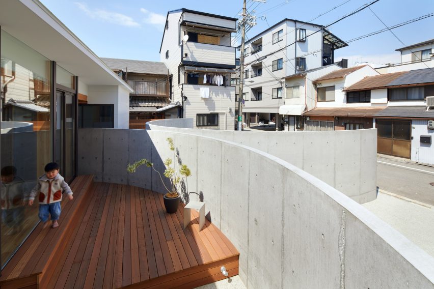 House in Konohana by FujiwaraMuro Architects